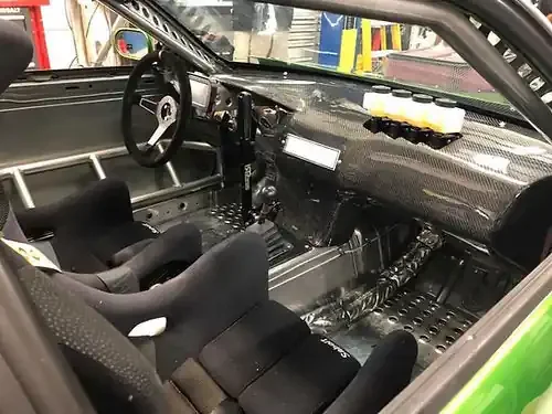 Big Duck Club – Tablero Nissan S14 (carbono y fibra de vidrio)